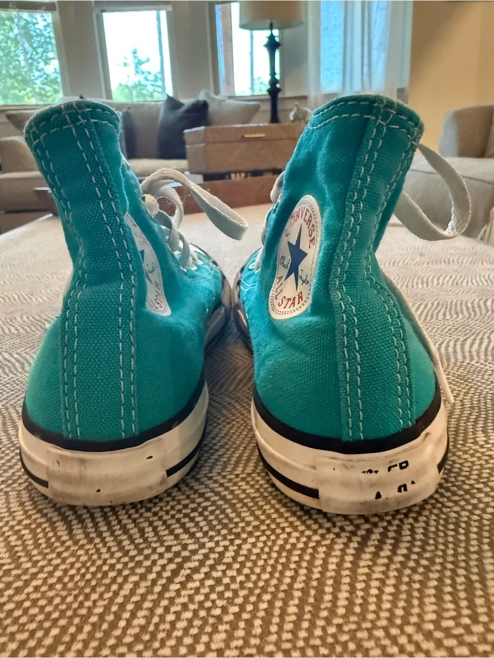 Used kids converse - size 1